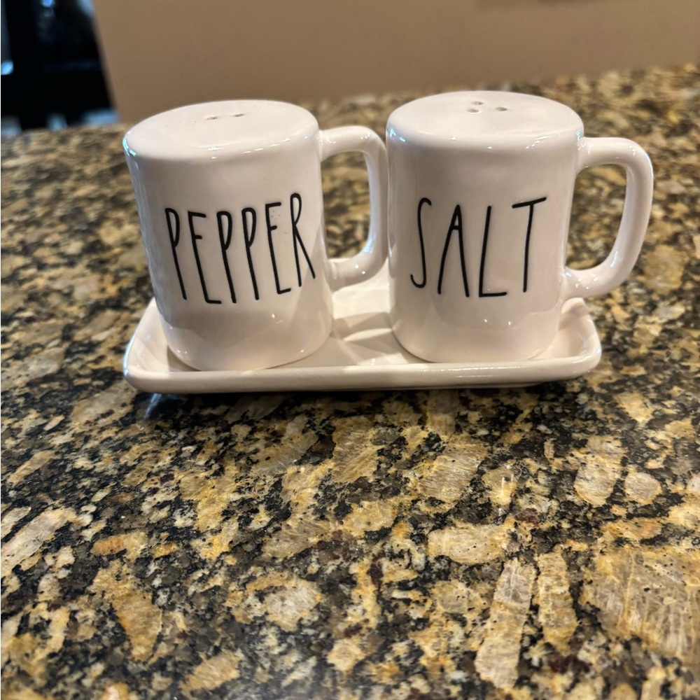 Limited Edition 2020 Rea Dunn White Salt and Pepper Shaker Set